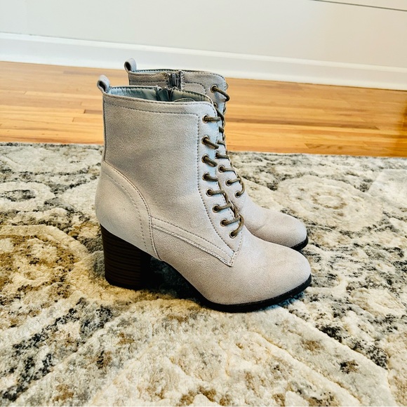 *SOLD* Baylor Lace-Up Grey Booties - Picture 10 of 15